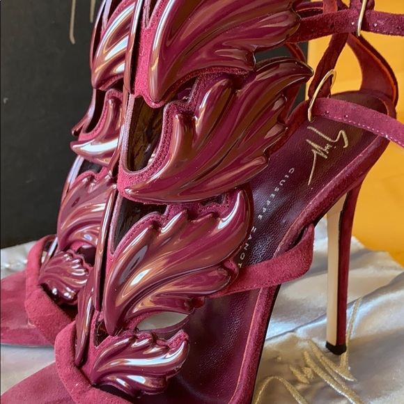 Giuseppe Zanotti “cruel summer” metal wings. - Picture 2 of 8